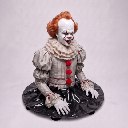 SpookyRoof – Handcrafted Car Roof Ghost Figure